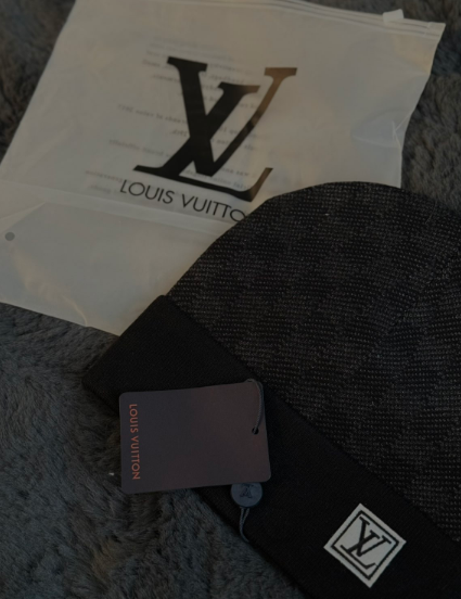 lv beanie black