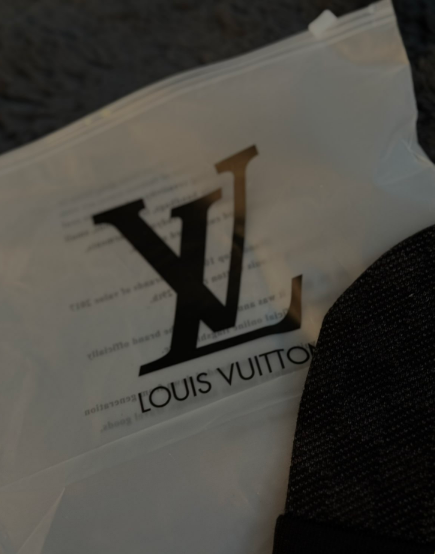 lv beanie black